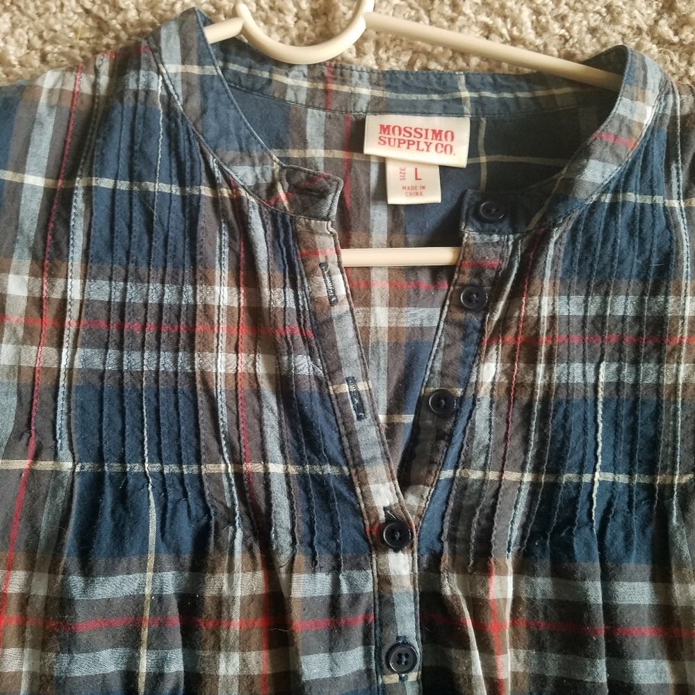 Mossimo 5 Button Top Great Condition - Picture 2 of 9